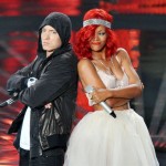 Eminem и Rihanna исполняют “Love The Way You Lie”