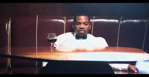 Obie Trice выпустил клип на трек Spill My Drink с альбома Bottoms Up