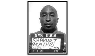 2Pac Арестован, стычки с законом