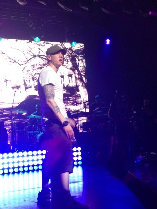 Eminem live at Shock The World 2013