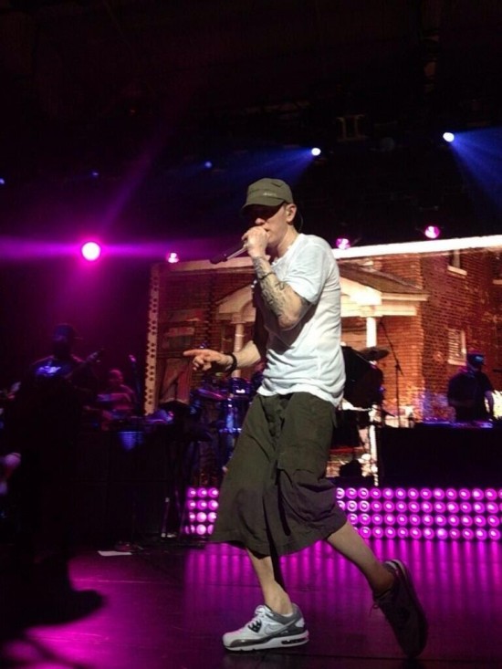 Eminem live at Shock The World 2013