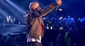 Eminem выступил на MTV EMA 2013 Rap God Berzerk