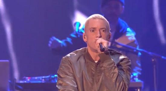 Eminem выступил на MTV EMA 2013 Rap God Berzerk