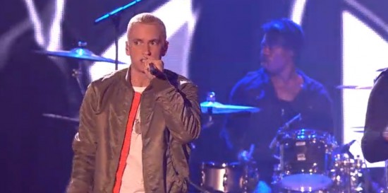 Eminem выступил на MTV EMA 2013 Rap God Berzerk