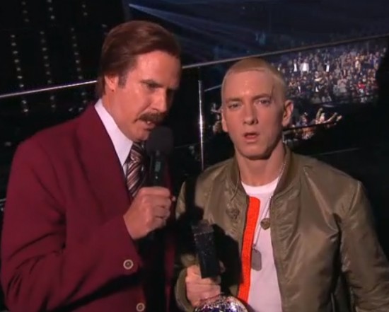 Eminem выступил на MTV EMA 2013 Rap God Berzerk