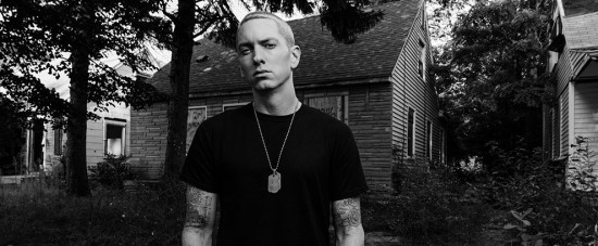 2013.11.01 - Eminem Returns The Billboard Cover Story