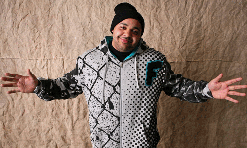 2013.11.28 - Joell Ortiz – ‘Own It’ (Remix) 2