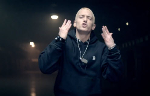 Лучшие кадры из клипа Eminem - Rap God