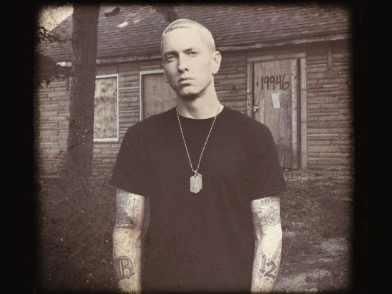 Буклет альбома Eminem The Marshall Mathers LP 2 - 12