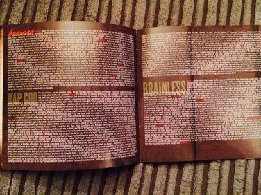 Eminem – ‘Marshall Mathers LP 2′ (Booklet & Production Credits)