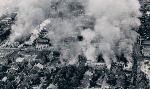 Детройт летом 1967 года. Взлёт и падение Детройта Detroit 37