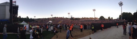 2014.02.14 - 05 Western Springs. Rapture 2014 crowd. J. Cole on stage