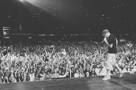 2014.02.19 - Eminem apture Melbourbe
