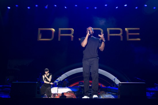 Jeremy Deputat 2012.08.17 - Eminem brought out Dre in Tokyo last night for a quick performance of “Forget About Dre” and “The Next Episode.