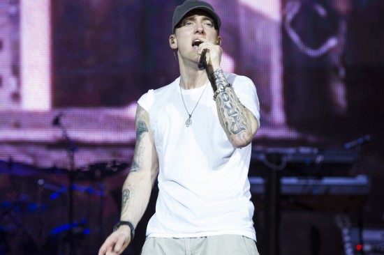 Jeremy Deputat 2013.08.22 - Eminem shut it down last night at Stade de France stadium in Paris. 80,000+ fans!