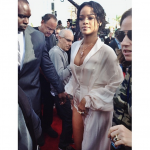 2014.04.14 – Rihanna Красная дорожка MTV Movie Awards 2014