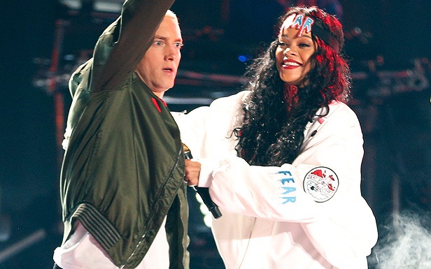 Eminem и Rihanna выступают на MTV Movie Awards 2014 The Monster