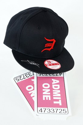 Аукцион Эминема и Focus HOPE 2 Tickets Eminem Rihanna Monster Tour Detroit Comerica Park 822 + Signed Hat