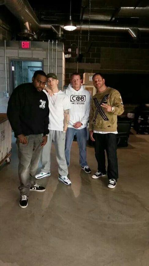 2014.05.15 - Eminem woth Crooked I at Studio (Detroit) 3