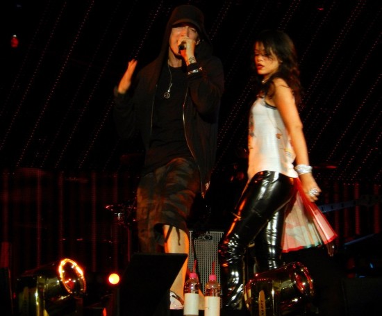 Eminem и Rihanna - The Monster Tour (Pasadena, Rose-Bowl) 08.08.2014