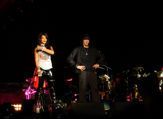 Eminem и Rihanna - The Monster Tour (Pasadena, Rose-Bowl) 08.08.2014