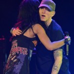 Eminem и Rihanna на The Monster Tour (Rose Bowl 7 августа 2014) 04