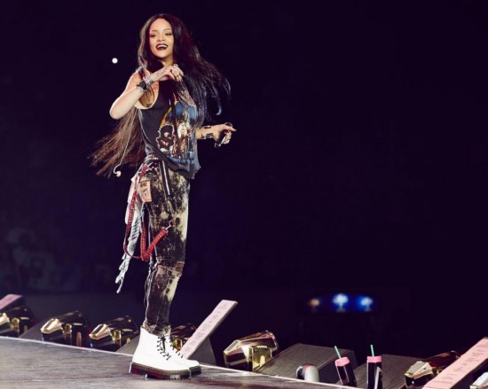 Rihanna и Eminem в своих песнях описали тёмную сторону любви