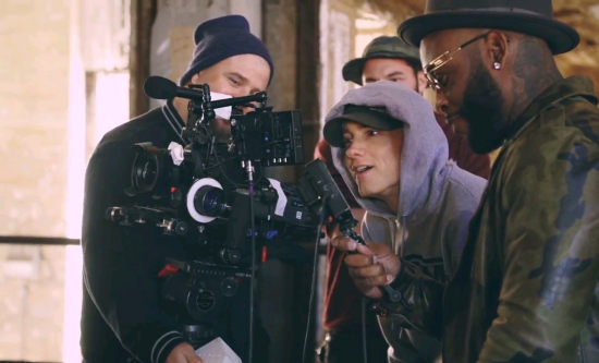 2014.12.18-Eminem-CXVPHER-Behind-The-Scenes