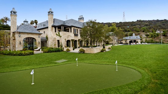 Dr. Dre adding mammoth music studio under his Brentwood mansion