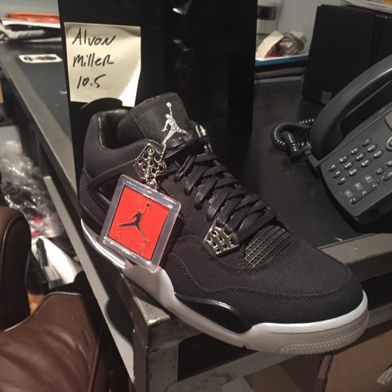 Eminem Christmas Air Jordan IV 3