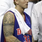 Eminem играет в баскетбол