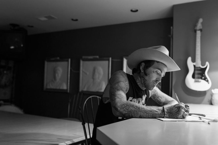 Сниппет нового трека и новый фристайл от Yelawolf'а