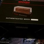 Eminem: Authentic Brick Распаковка коллекционный кирпич с руин дома