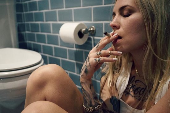 Skylar Grey показывает своё видение образа из трека «Kill For You»