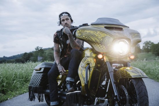 Yelawolf – Икона байкеров. Перевод интервью для Hot Bike от #Yelavision