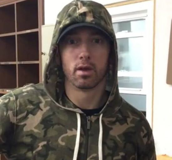 Eminem поздравил отца с Днём Рождения?