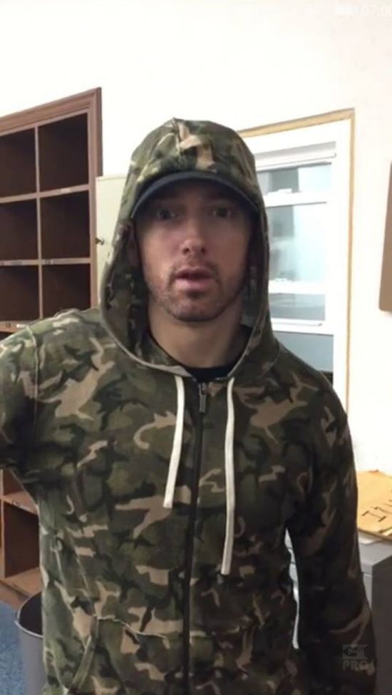 Eminem поздравил отца с Днём Рождения?