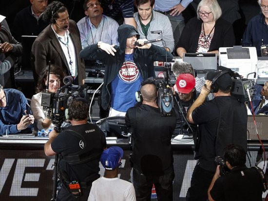 Eminem на игре Detroit Pistons на стадионе Little Caesars Arena 18.10.2017