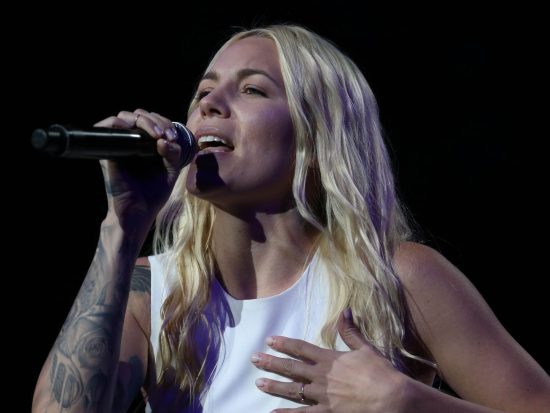 Skylar Grey выступает в Little Caesars Arena 18.10.2017