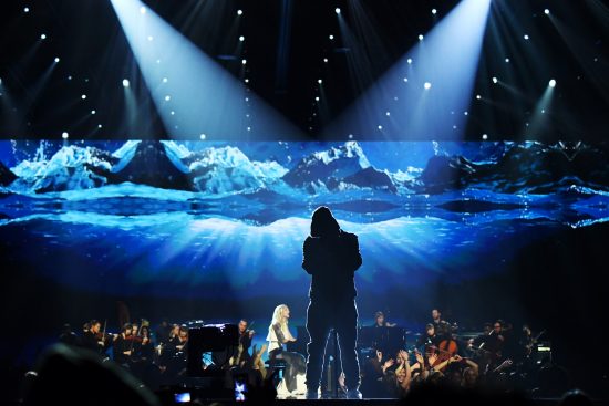 LONDON, ENGLAND - NOVEMBER 12:  Eminem performs on stage during the MTV EMAs 2017 held at The SSE Arena, Wembley on November 12, 2017 in London, England.  (Photo by Jeff Kravitz/FilmMagic)