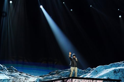 LONDON, ENGLAND - NOVEMBER 12: Eminem performs on stage during the MTV EMAs 2017 held at The SSE Arena, Wembley on November 12, 2017 in London, England. (Photo by Jeff Kravitz/FilmMagic)