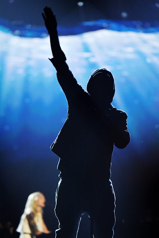 LONDON, ENGLAND - NOVEMBER 12:  Eminem performs on stage during the MTV EMAs 2017 held at The SSE Arena, Wembley on November 12, 2017 in London, England.  (Photo by Jeff Kravitz/FilmMagic)