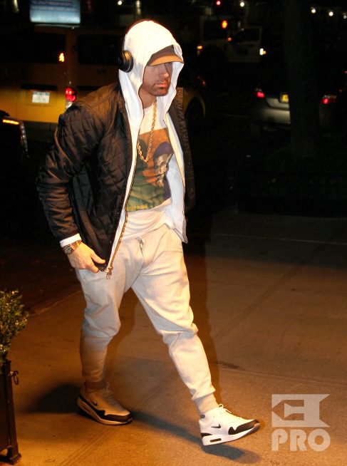 Rapper Eminem returns back to his hotel after spending some time in the recording studio in New York City. Real name Marshall Mathers is set to release his new album 'Revival' and will be performing on SNL on November 18th, 2017.