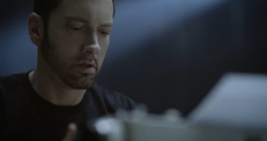 [Мировая премьера клипа] Eminem feat. Beyoncé — «Walk on Water»