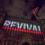 «Revival» стал платиновым в Канаде