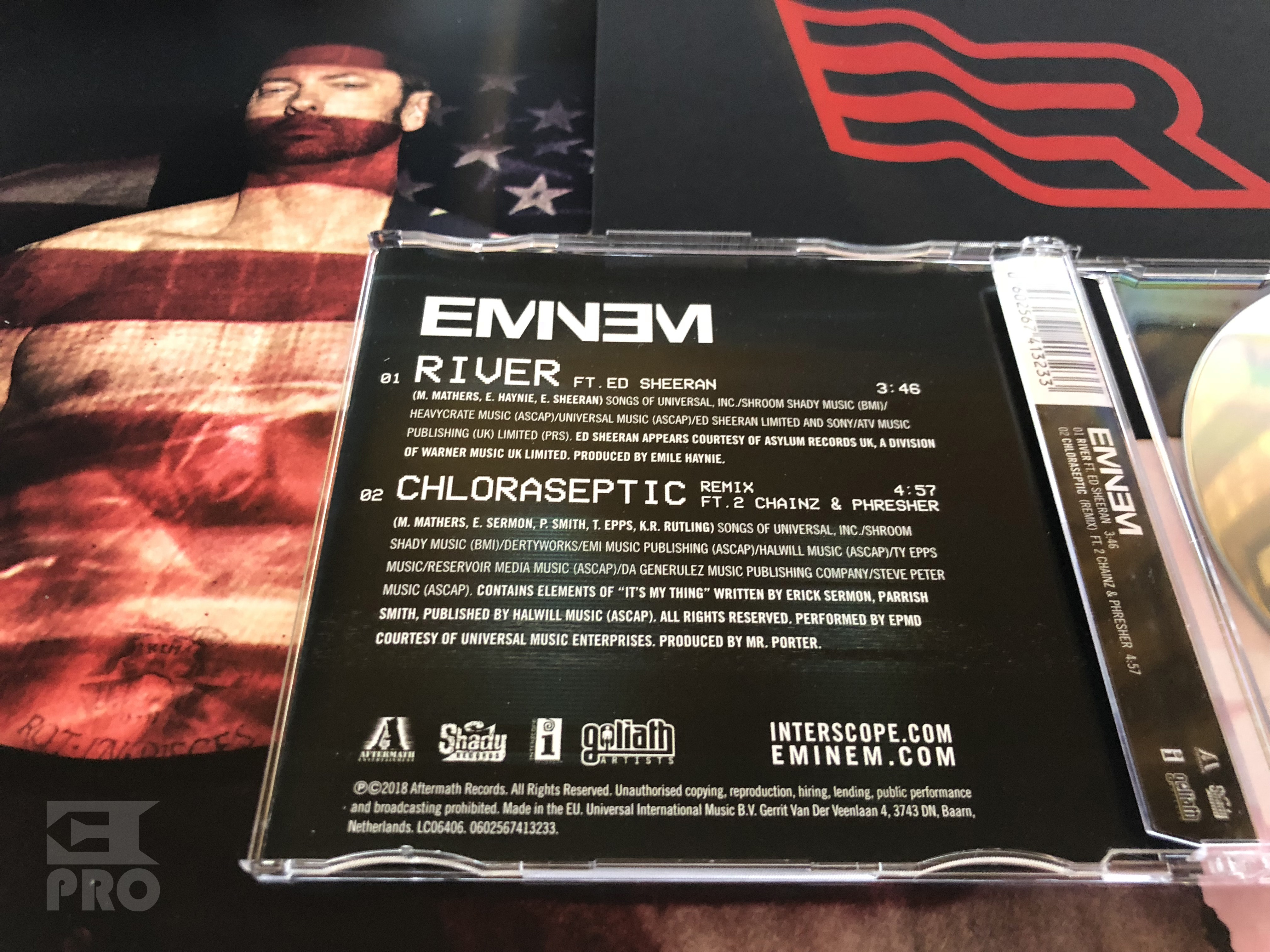 В феврале самый успешный сингл нового альбома Эминема вышел на CD. 