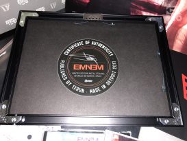 Распаковка: Эксклюзивный мерчендайз от Эминема для Stan'ов на открытие предзаказа альбома «Riveval». Eminem.Pro