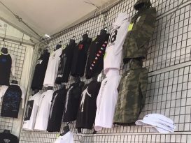 Бутик с мерчандайзом уже работает и Эминему, как хедлайнеру мероприятия, отведён целый стэнд. The Governors Ball 2018