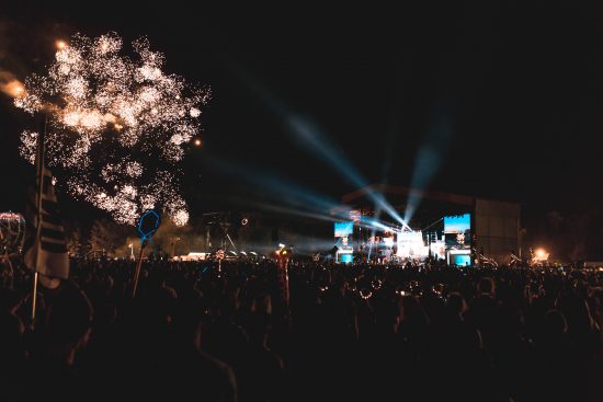 Этот прекрасный фотоотчёт с концерта Эминема на фестивале Bonnaroo 2018 прислал в редакцию «Eminem.Pro» фотограф Crhristian Sarkine