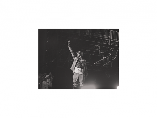 Литография 20x15" черно-белого фото Эминема с Revival Tour. Фото - JD.